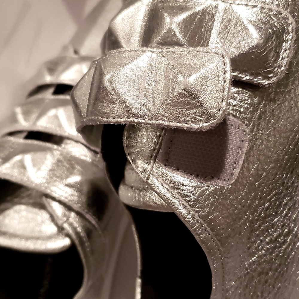 Rebecca Minkoff NEW Sneakers Stud Platform Designer Flats Shoe Leather🎉HP - Picture 10 of 12